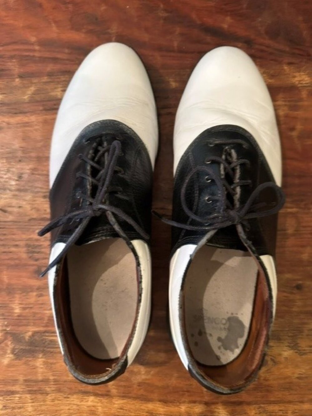 Nike Black and White Saddle Golf Shoes
